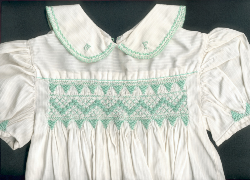 Robe smocks